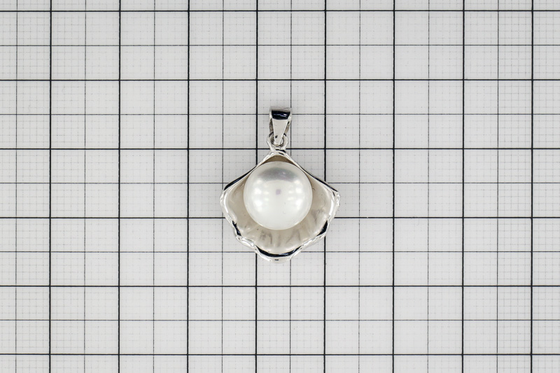 Изображение Серебряная подвеска с жемчугом