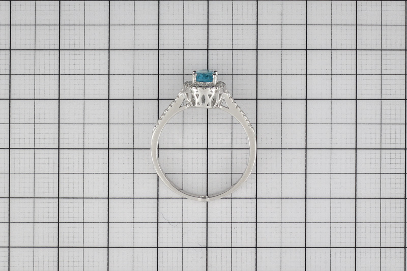 Paveikslėlis Sidabrinis žiedas su topazu ir cirkoniais 18,5 mm