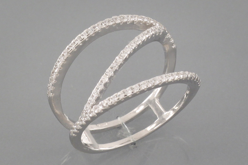 Paveikslėlis Sidabrinis žiedas su cirkoniais 17,5 mm