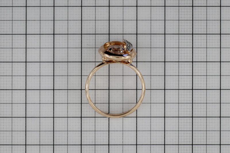 Изображение Золотое кольцо с цирконами 19 мм