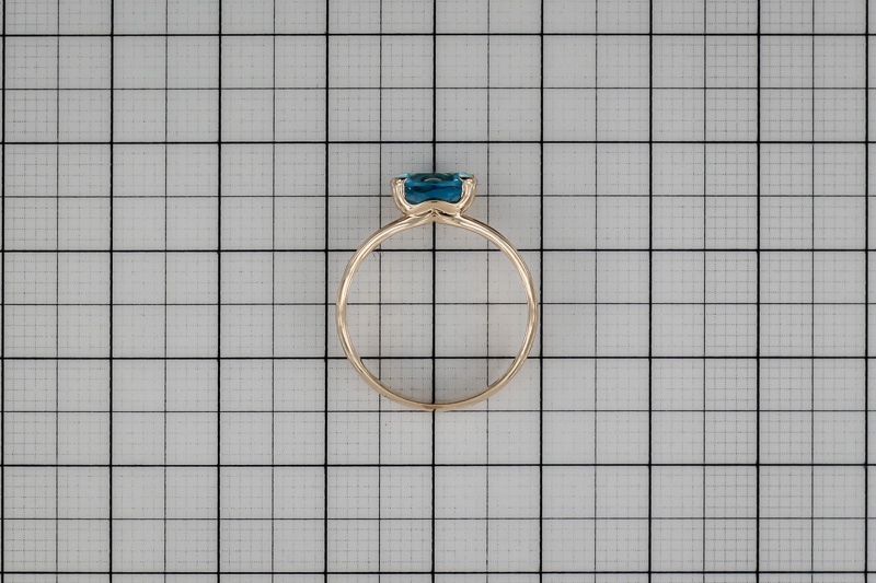 Изображение Золотое кольцо с топазом 16,5 мм