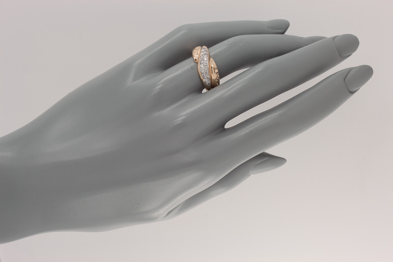Изображение Золотое кольцо с цирконами 20,5 мм