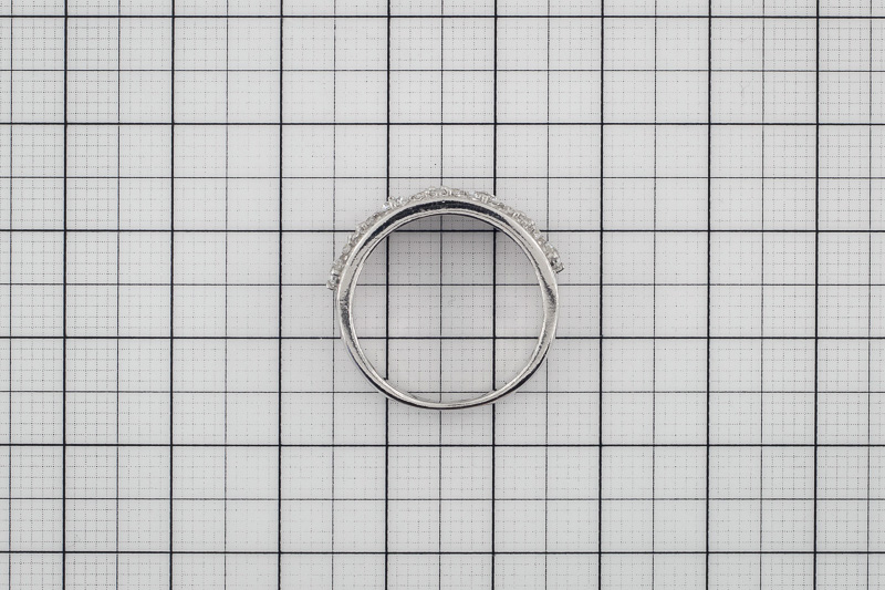 Изображение Серебряное кольцо с цирконами 17,5 мм
