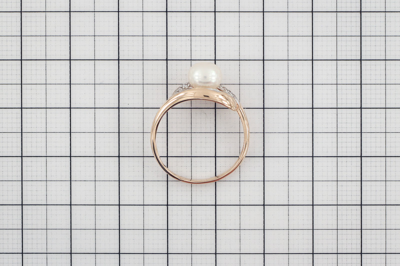 Paveikslėlis Auksinis žiedas su perlu ir cirkoniais 18 mm