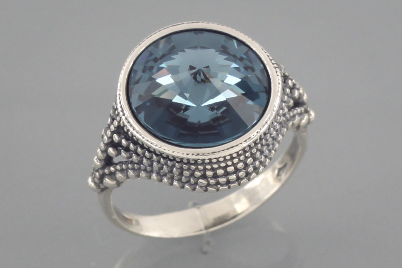 Paveikslėlis Sidabrinis žiedas su Swarovski kristalu 17,5 mm