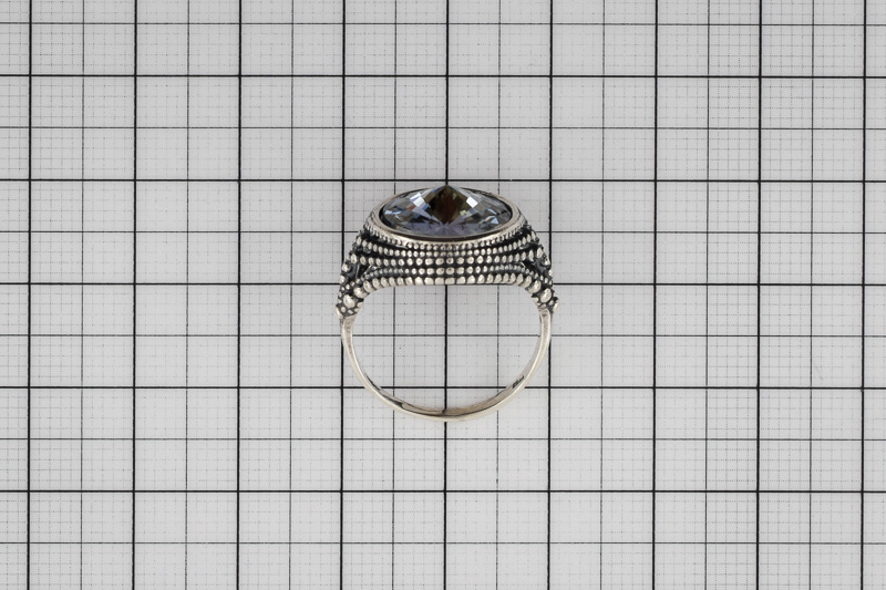 Paveikslėlis Sidabrinis žiedas su Swarovski kristalu