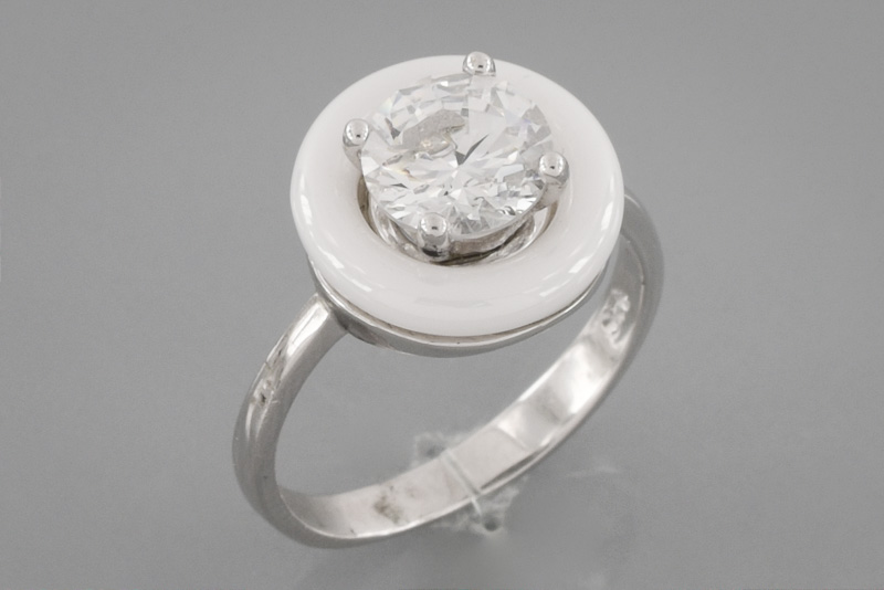 Изображение Серебряное кольцо с цирконом и керамикой
