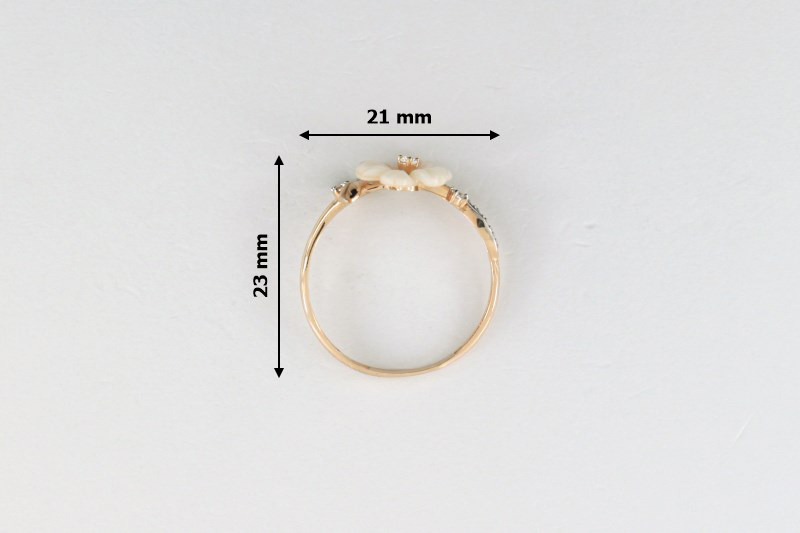 Paveikslėlis Auksinis žiedas su cirkoniais ir perlamutru