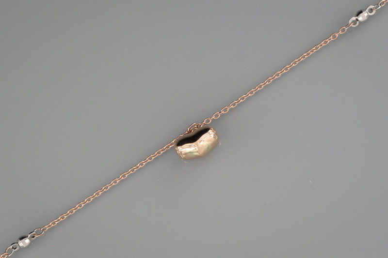 Paveikslėlis Auksinė apyrankė ant kojos 23-25 cm