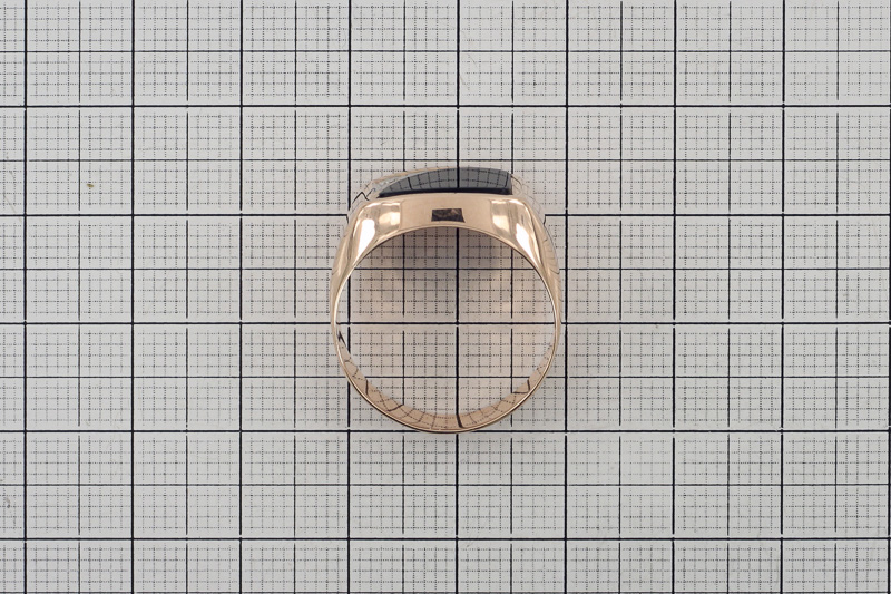 Изображение Золотое кольцо с ониксом и цирконом