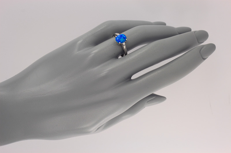 Изображение Серебряное кольцо с опалом 17 мм