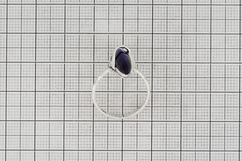 Paveikslėlis Sidabrinis žiedas su sint. dykumos akmeniu 17,5 mm