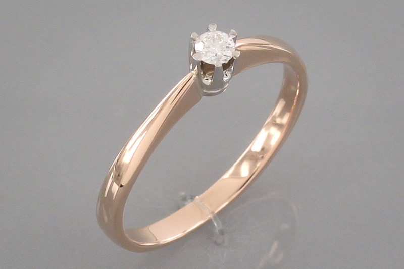 Изображение Золотое кольцо с бриллиантом 17,5 мм