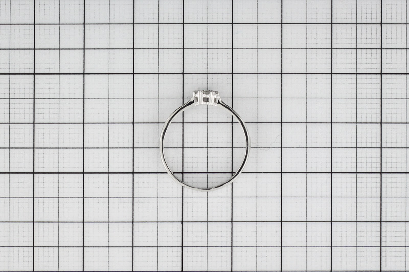 Paveikslėlis Balto aukso žiedas su cirkoniais 16,5 mm