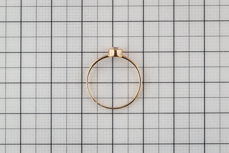 Изображение Золотое кольцо с цирконом