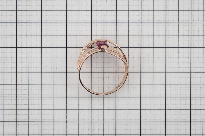 Изображение Золотое кольцо с цирконом 18,5 мм