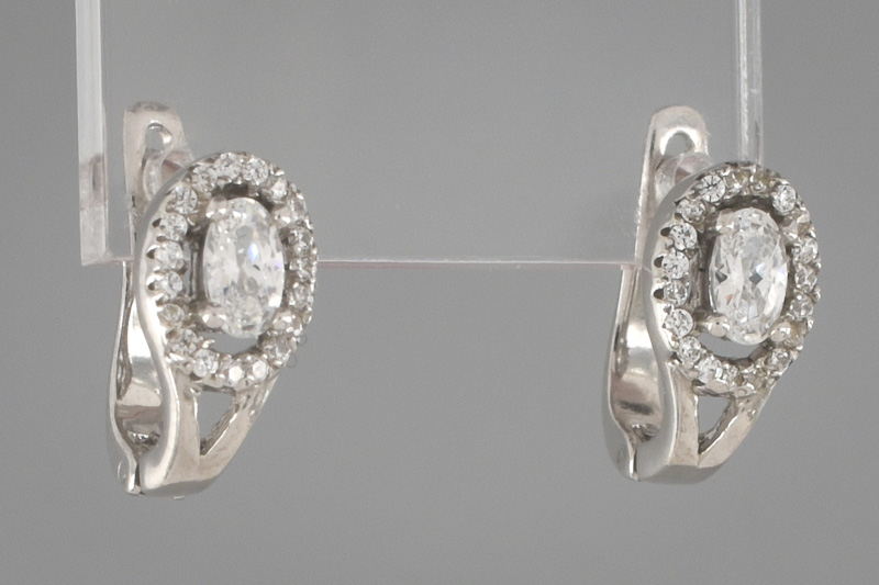 Изображение Серебряные серьги с кристаллами Swarovski и цирконами