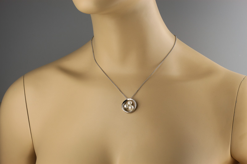 Paveikslėlis Sidabrinė grandinėlė su perlais ir cirkoniais 45-50 cm