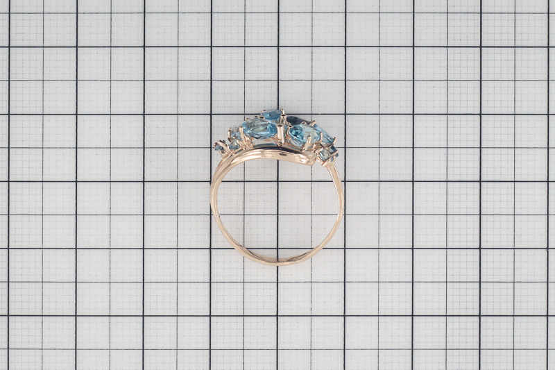 Изображение Золотое кольцо с топазами 17,5 мм