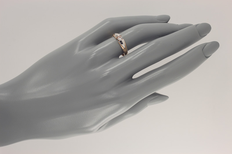 Изображение Золотое кольцо с цирконом 17,5 мм