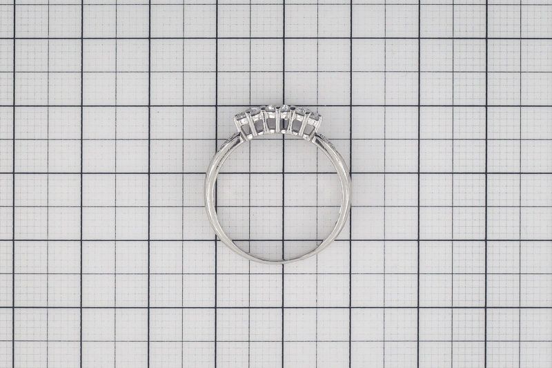 Paveikslėlis Sidabrinis žiedas su cirkoniais 18,5 mm