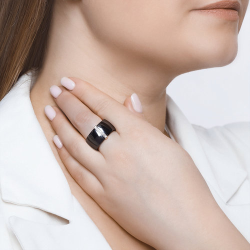 Изображение Керамическое кольцо с бриллиантами