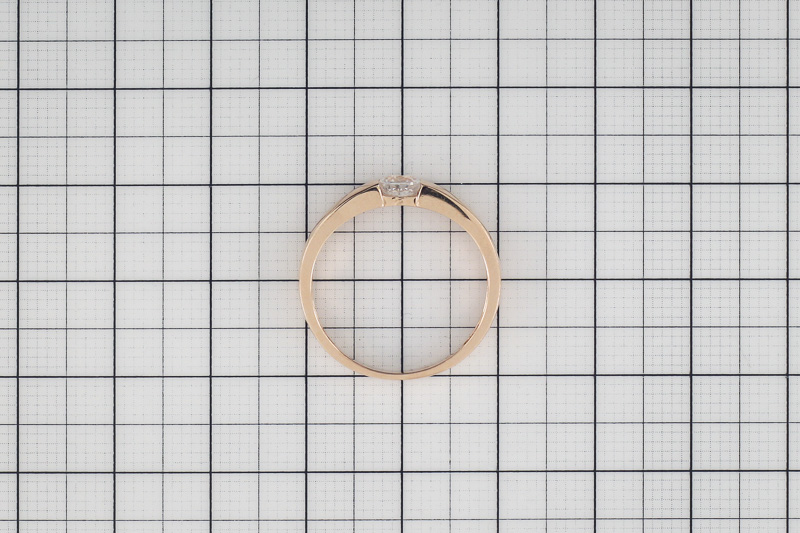 Изображение Золотое кольцо с цирконом 17,5 мм
