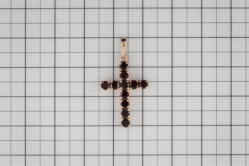Изображение Католический крестик из позолоченного серебра с гранатами 