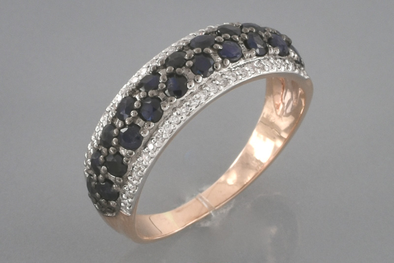 Paveikslėlis Auksinis žiedas su briliantais ir safyrais 17 mm