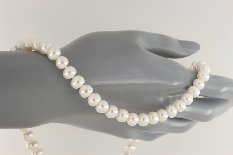 Paveikslėlis Vėriniai iš perlų