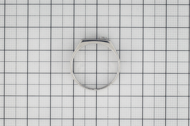 Изображение Серебряное кольцо с цирконом 19,5 мм