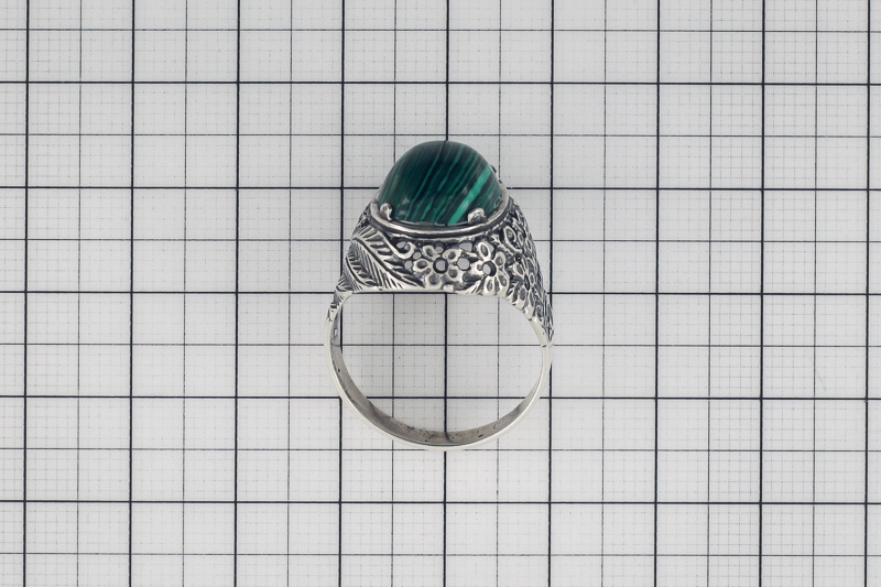 Изображение Серебряное кольцо с малахитом 19,5 мм