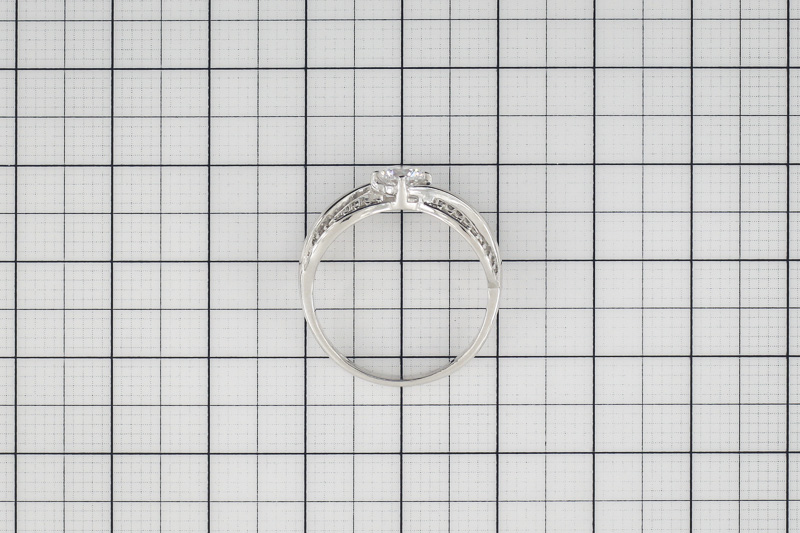 Изображение Серебряное кольцо с цирконами