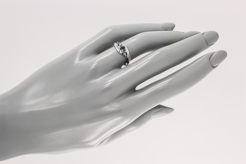 Изображение Серебряное кольцо с топазами London