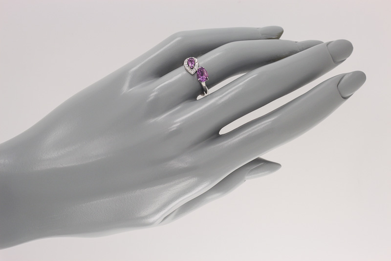 Изображение Серебряное кольцо с цирконами и аметистами 17 мм