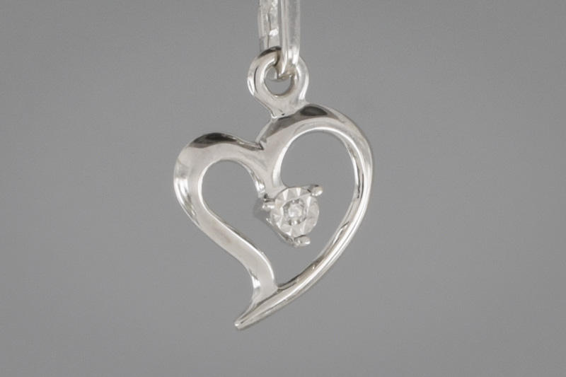Изображение Подвеска из белого золота с бриллиантом "Сердце" 