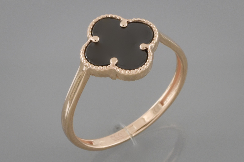 Paveikslėlis Auksinis žiedas su oniksu 17,5 mm