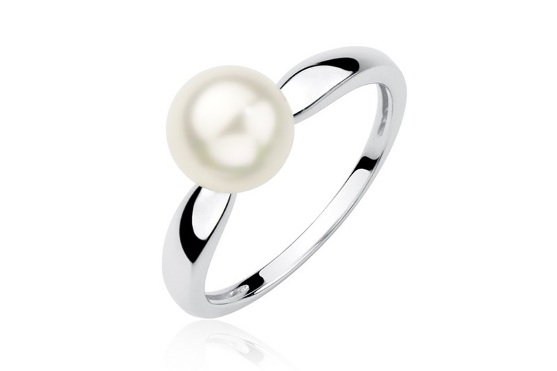 Изображение Серебряное кольцо с жемчугом 18 мм