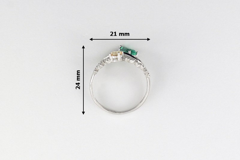 Изображение Кольцо из позолоченного серебра с топазом и цирконами 17,5 мм