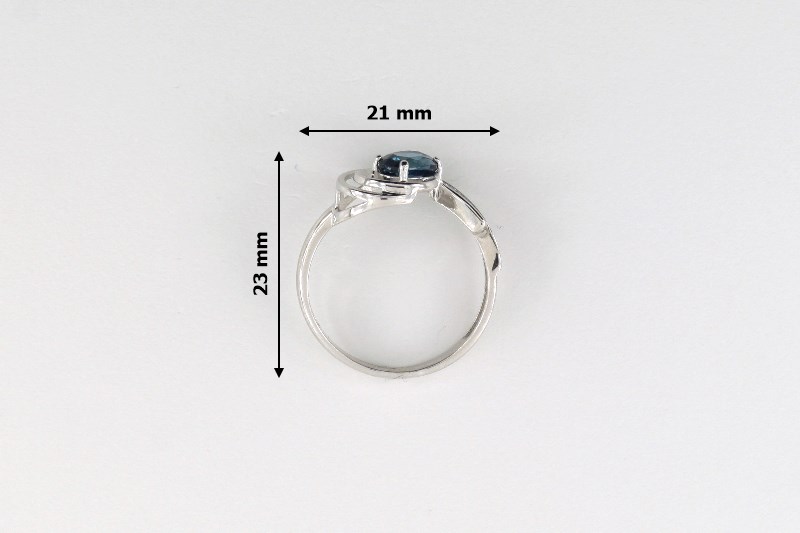Изображение Серебряное кольцо с топазом London и цирконами
