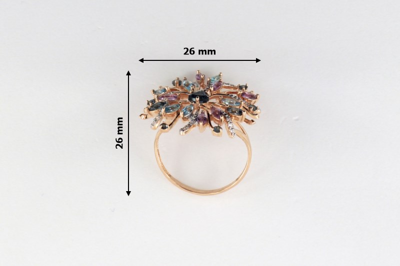 Изображение Золотое кольцо с аметистами и топазами