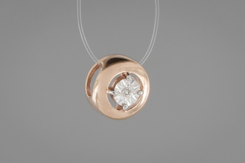 Изображение Подвеска из позолоченного серебра с бриллиантом