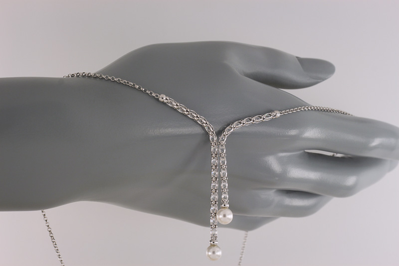 Paveikslėlis Sidabrinė grandinėlė su perlais ir cirkoniais 45 cm