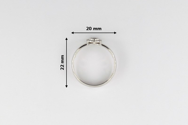 Изображение Кольцо из белого золота с бриллиантом