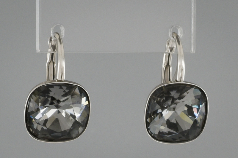 Изображение Серебряные серьги с кристаллами Swarovski 