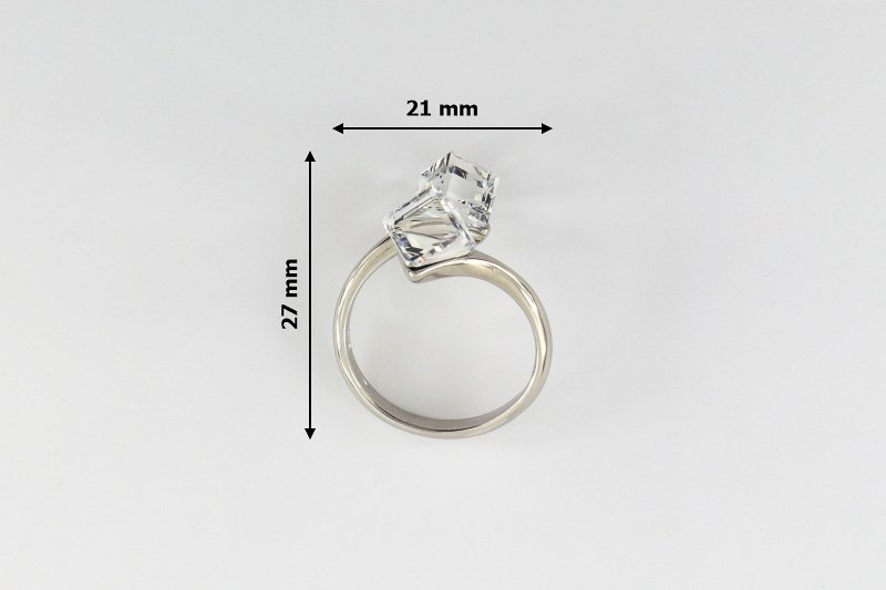 Paveikslėlis Sidabrinis žiedas su Swarovski kristalais