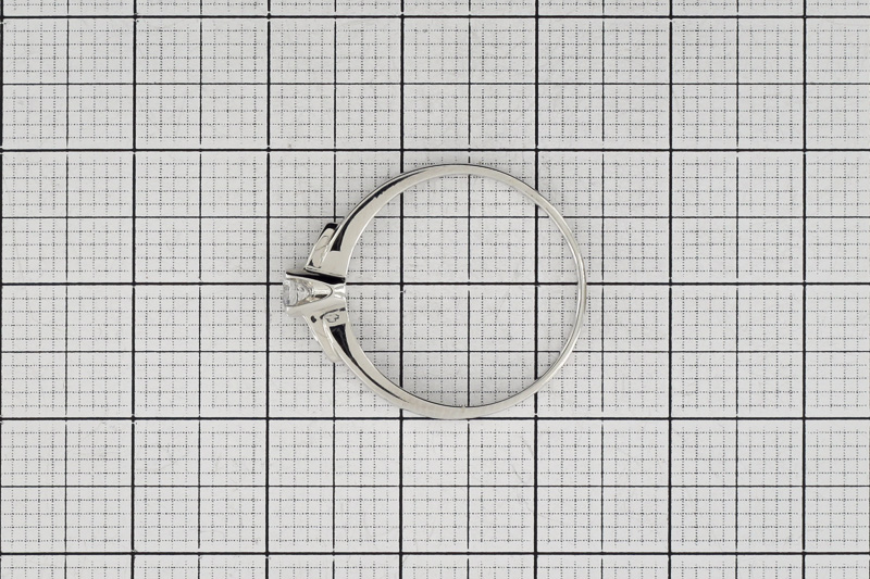 Изображение Кольцо из белого золота с цирконом 17 мм