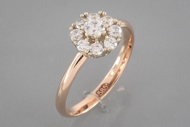 Изображение Золотое кольцо с цирконами 16,5 мм